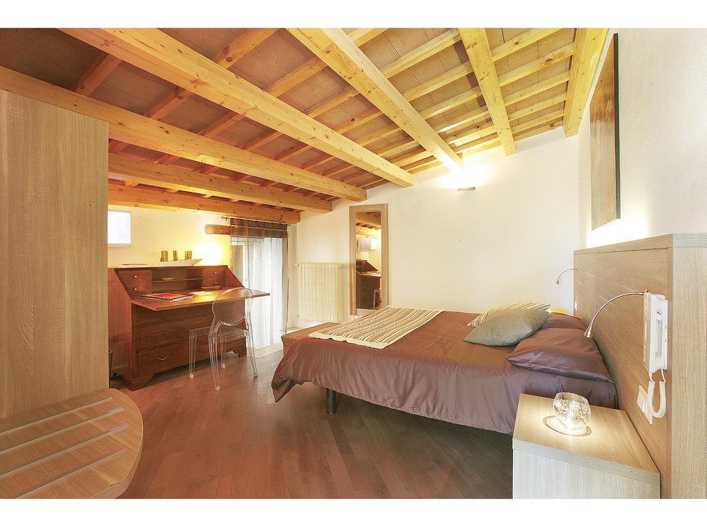 イゼルニア Residenze Portacastello Bed & Breakfast エクステリア 写真