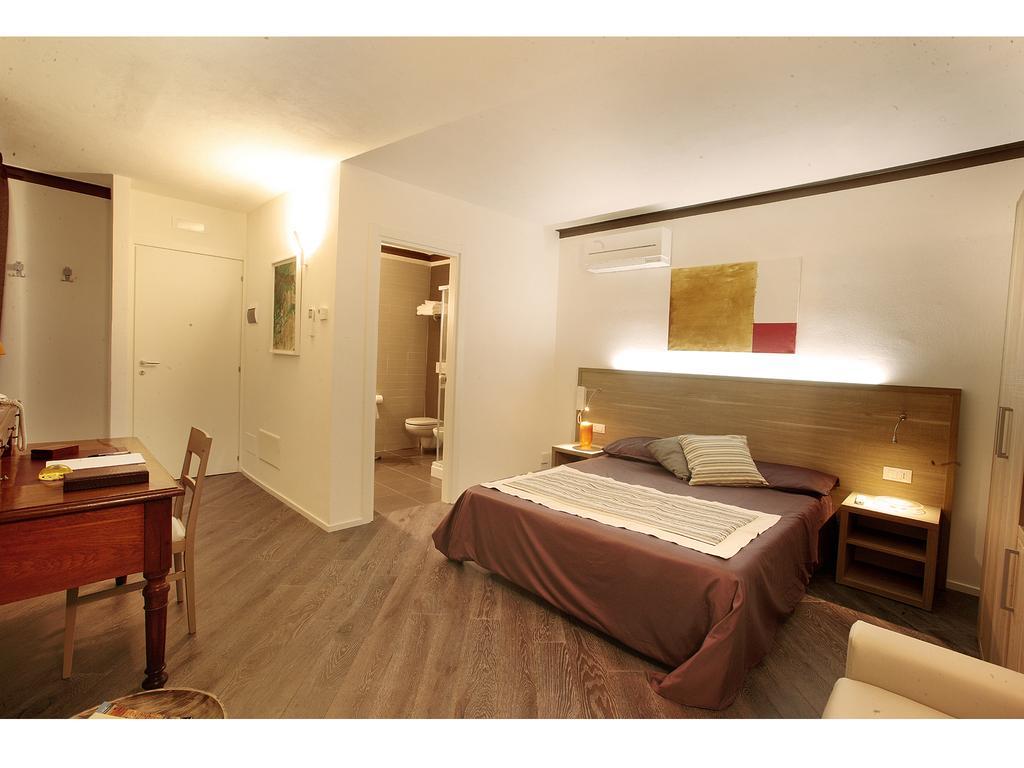 イゼルニア Residenze Portacastello Bed & Breakfast エクステリア 写真
