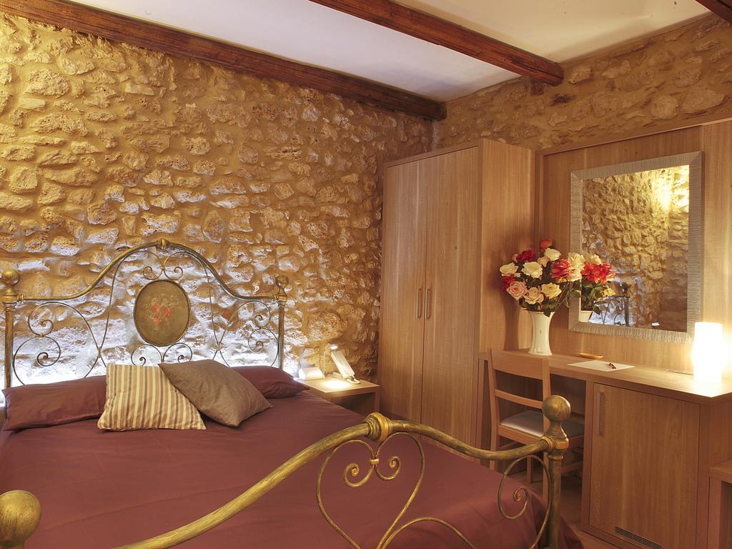 イゼルニア Residenze Portacastello Bed & Breakfast エクステリア 写真